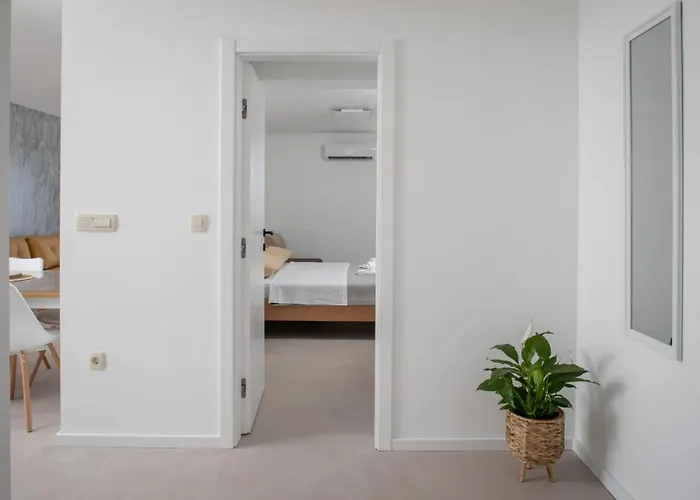 L&m Apartman Makarska
