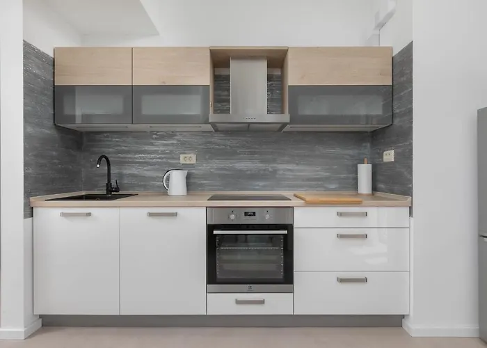 L&m *